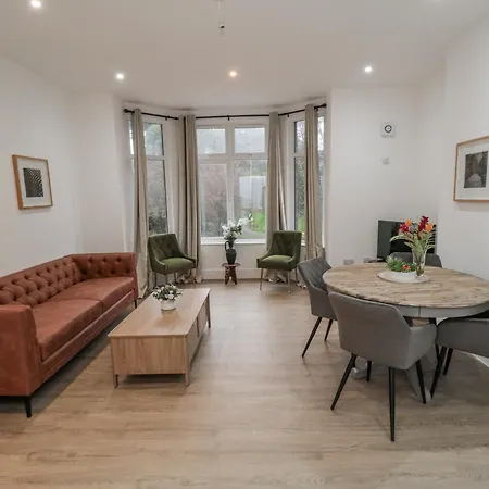 Апартаменты Beachwalk 1 Уитби