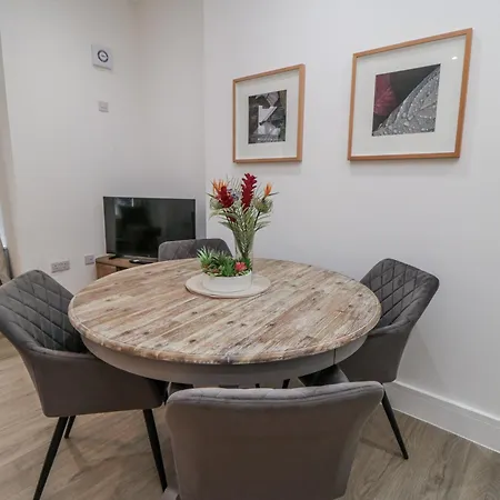 Beachwalk 1 * Уитби